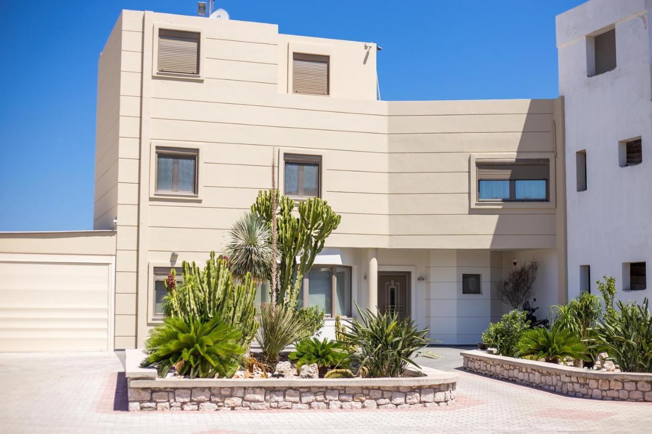 Des & Coo Luxury Villa With Private Pool Faliraki Exterior foto